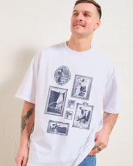 Pissing Statues Oversized Tee